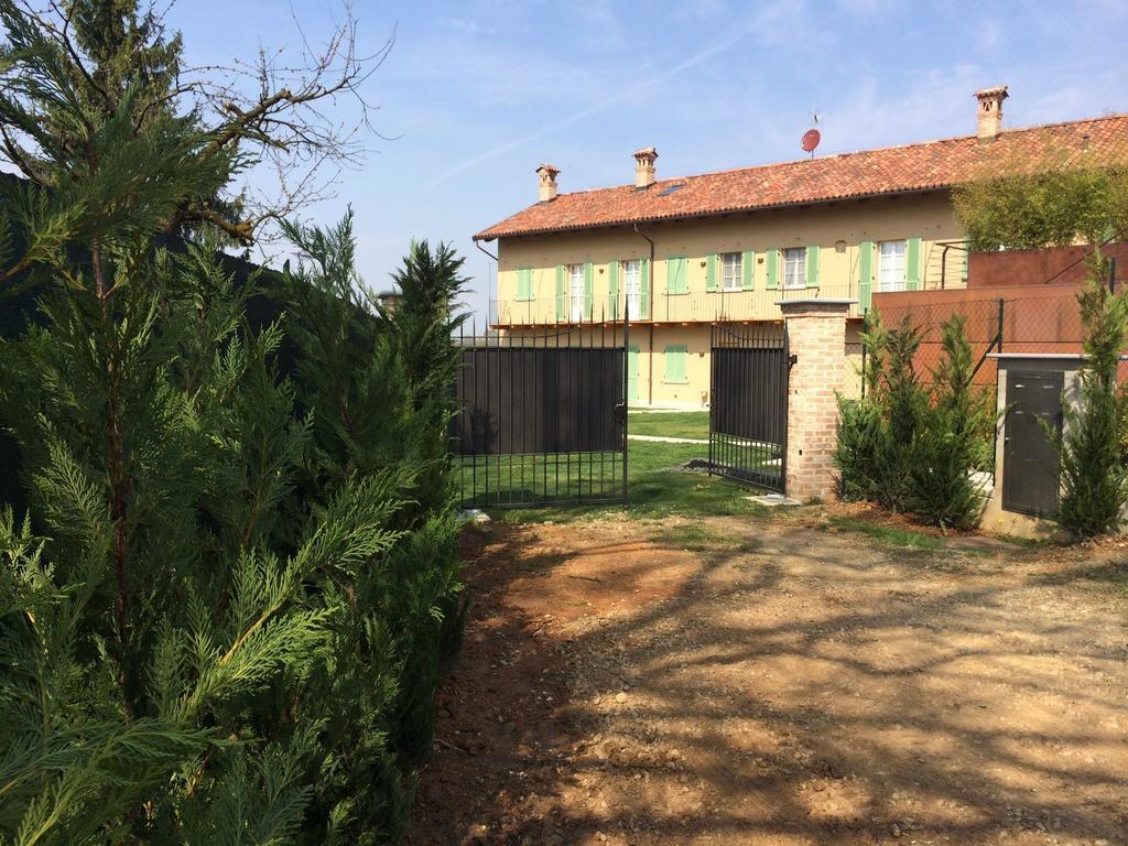 Villa Sangrato 1883 Monteu Roero Zimmer foto